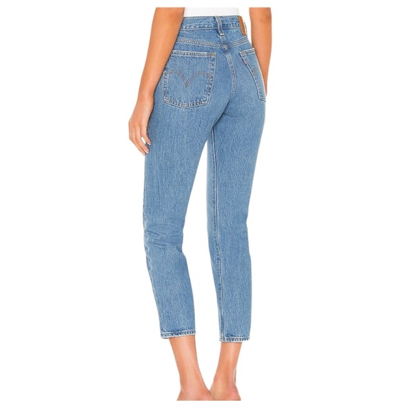 Levi's Denim - 𝅺Levi’s Wedgie Icon Fit Ankle Jeans 31